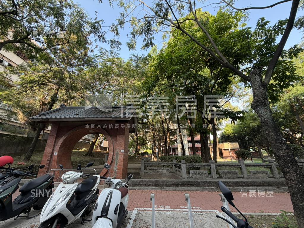 未來雙捷運公園旁美三房房屋室內格局與周邊環境