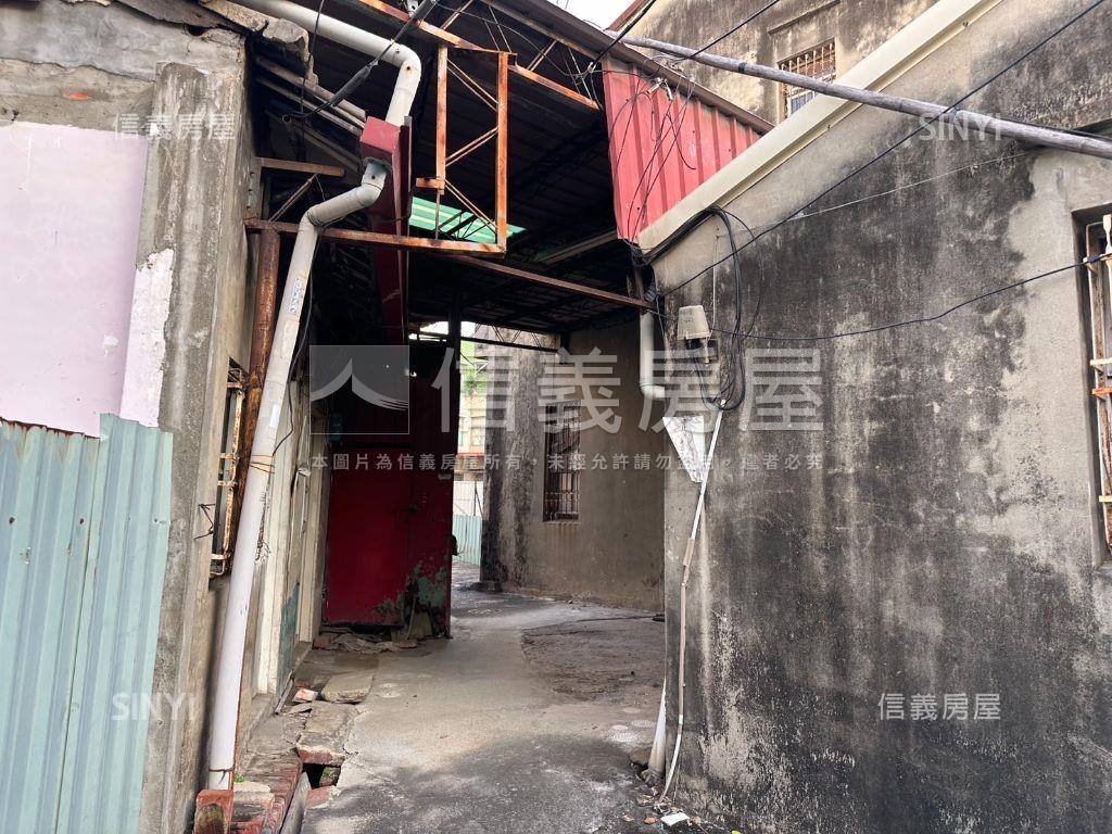 中西區約２０６．３４坪地房屋室內格局與周邊環境