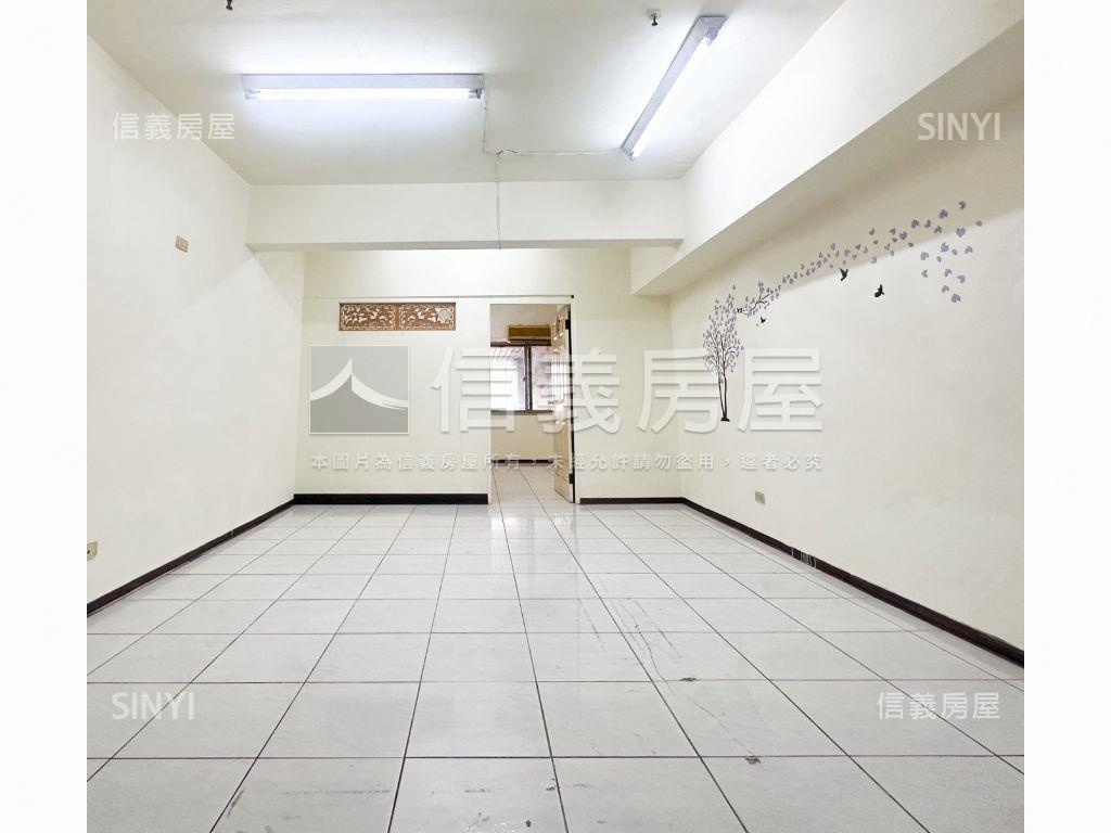 西區１－２樓前後出入店面房屋室內格局與周邊環境