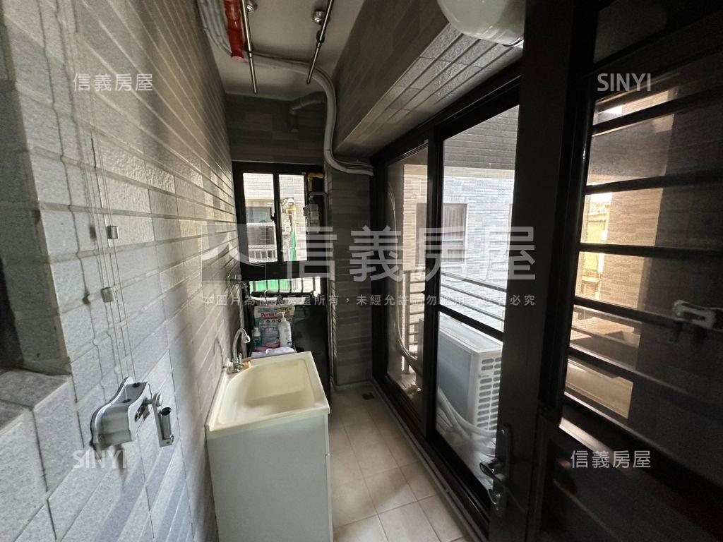 竹北甜心三房車位房屋室內格局與周邊環境