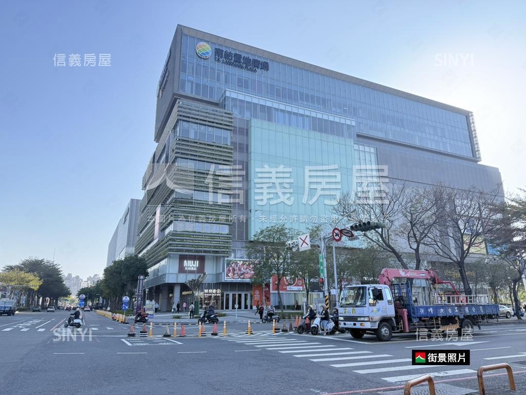 東區平實營區高樓雙車位房屋室內格局與周邊環境