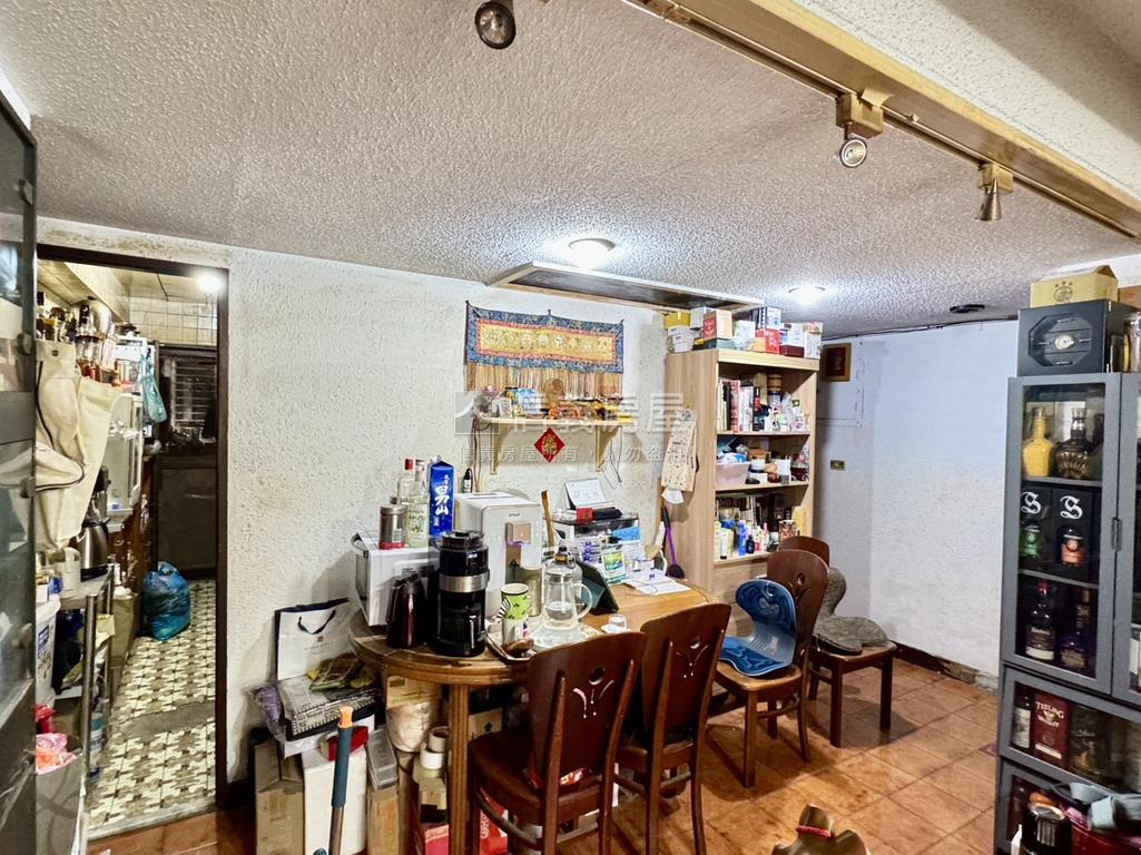 雙敦邊間電梯３房房屋室內格局與周邊環境