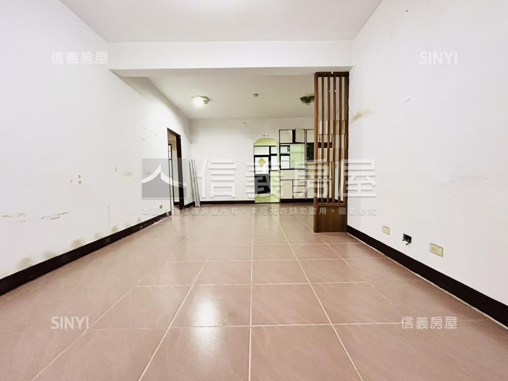 專任.迴龍方正公寓２樓房屋室內格局與周邊環境