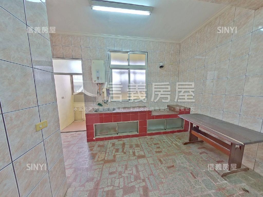 近富岡活巷透天房屋室內格局與周邊環境