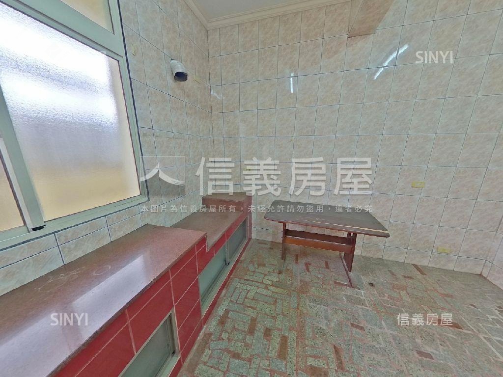近富岡活巷透天房屋室內格局與周邊環境