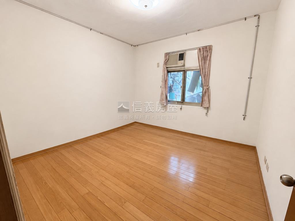 專約保健路黃金三樓房屋室內格局與周邊環境