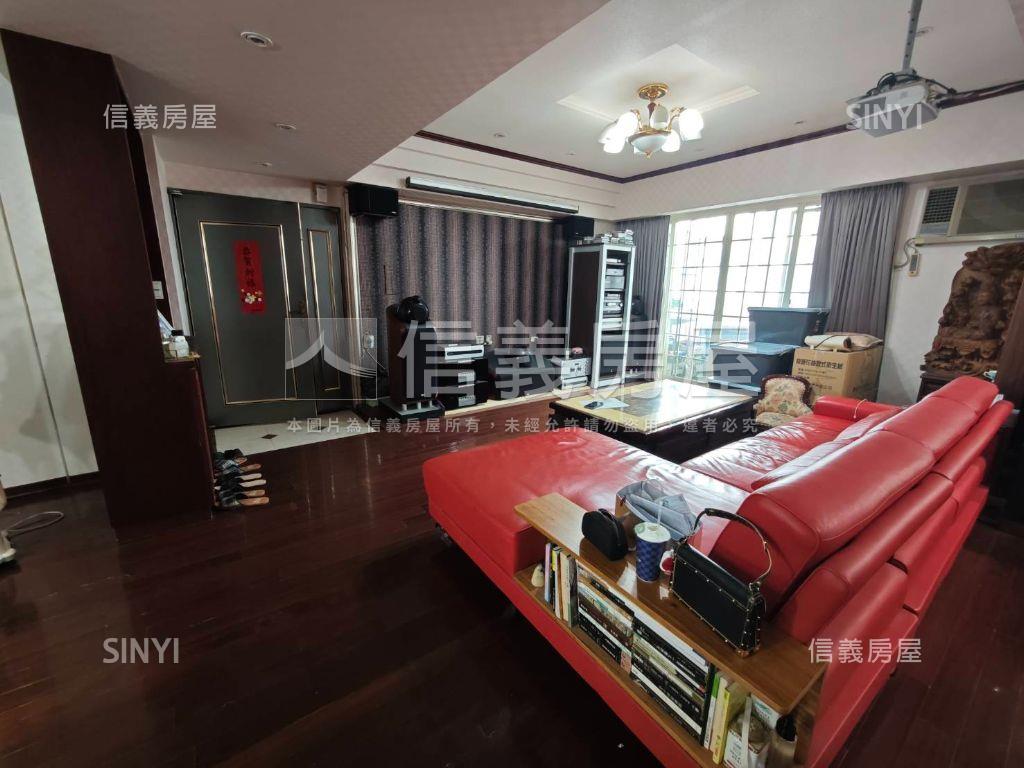 仁愛特區樓中樓景觀三房房屋室內格局與周邊環境
