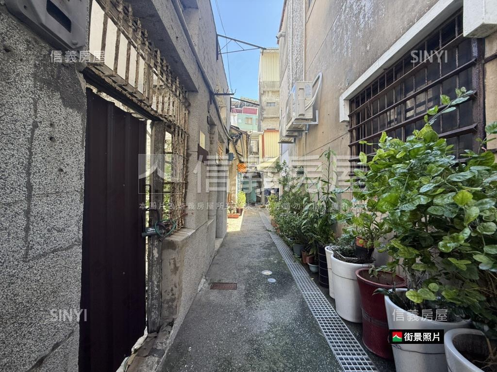 中西區住五成功路土地房屋室內格局與周邊環境