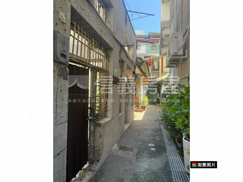 中西區住五成功路土地房屋室內格局與周邊環境