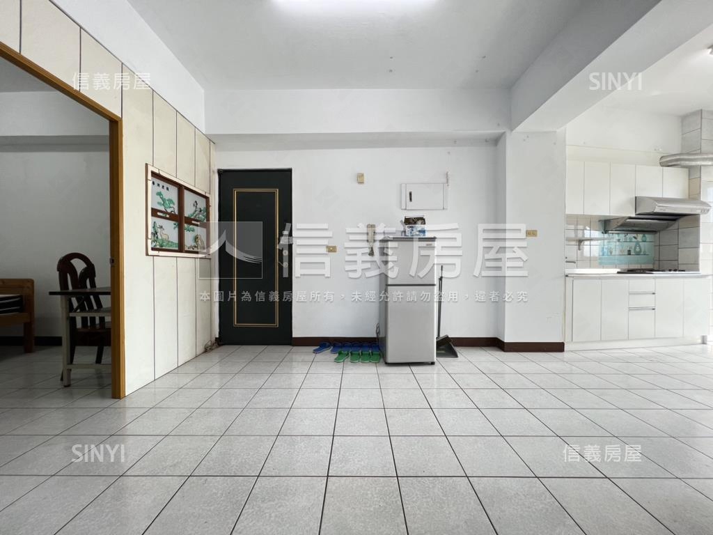 ☼富豪世家邊間採光５房房屋室內格局與周邊環境