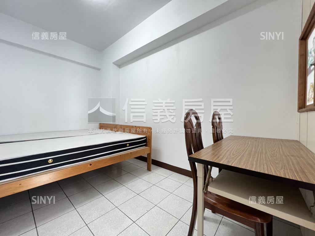 ☼富豪世家邊間採光５房房屋室內格局與周邊環境