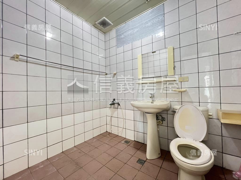 ☼富豪世家邊間採光５房房屋室內格局與周邊環境