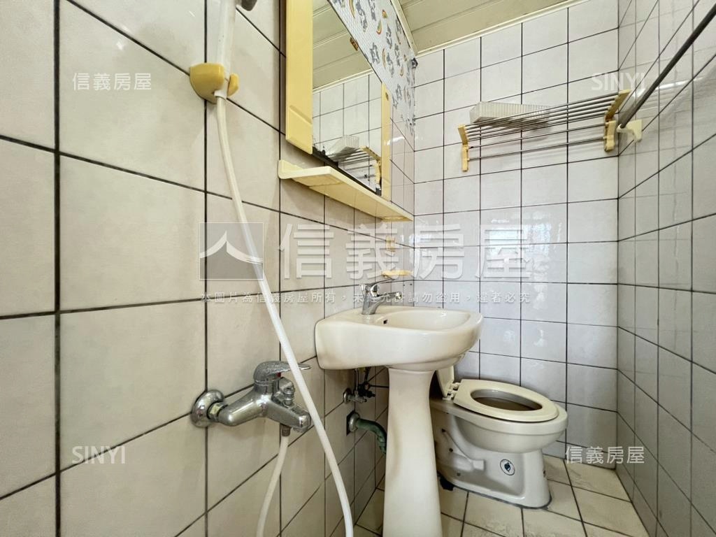 ☼富豪世家邊間採光５房房屋室內格局與周邊環境