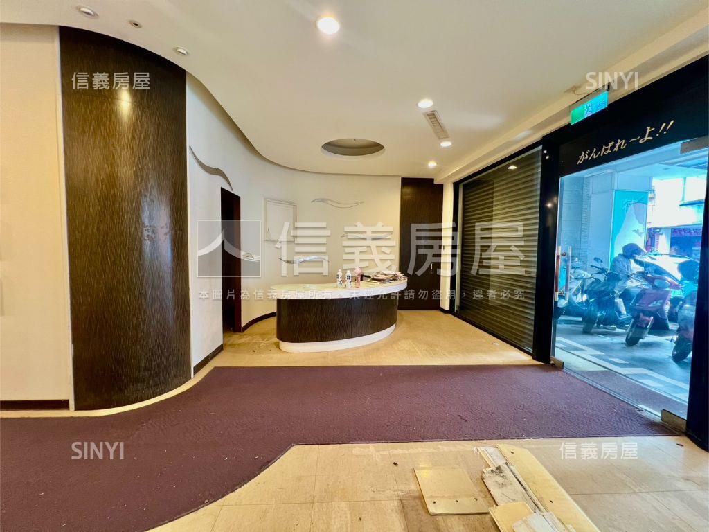 忠義路燙金店面房屋室內格局與周邊環境