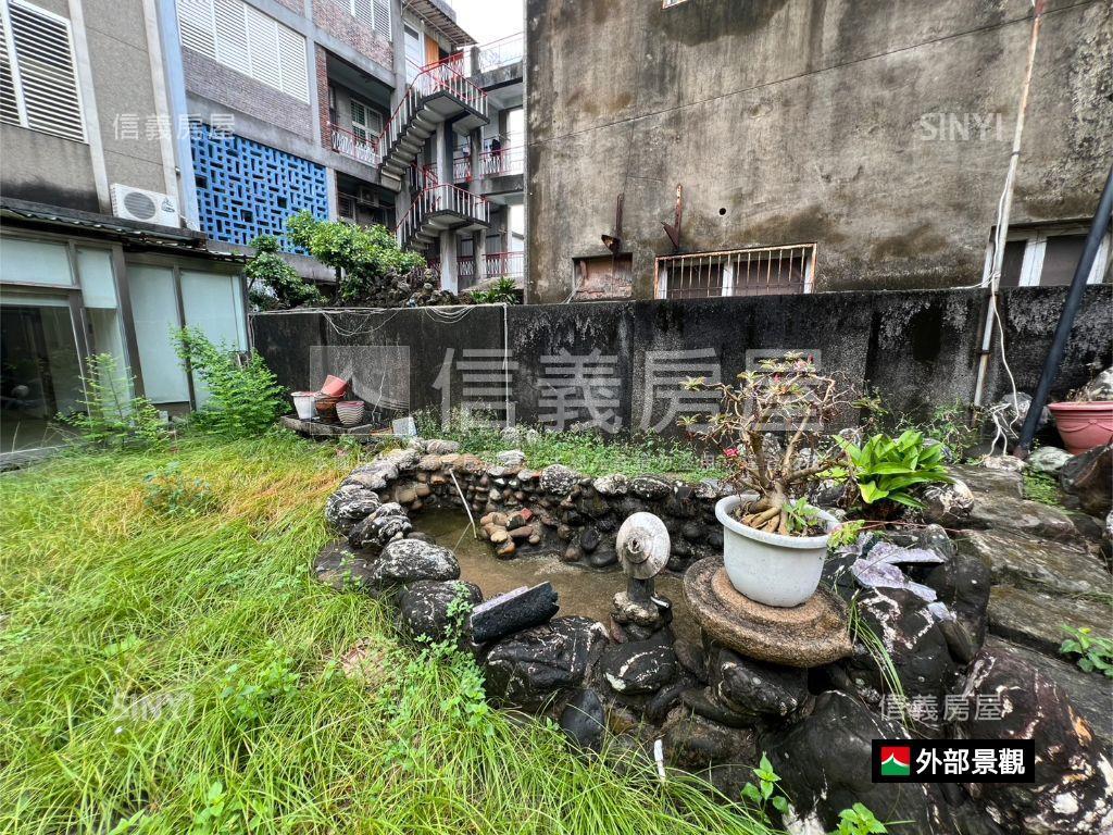 忠義路燙金店面房屋室內格局與周邊環境