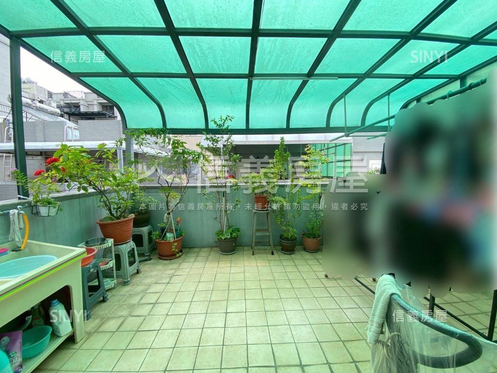 ★東區大面寬臨路別墅房屋室內格局與周邊環境