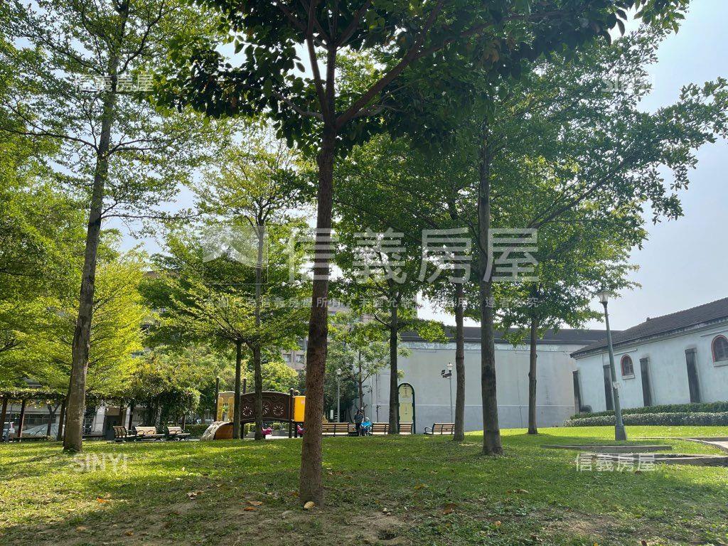 怦然心動小家庭房屋室內格局與周邊環境