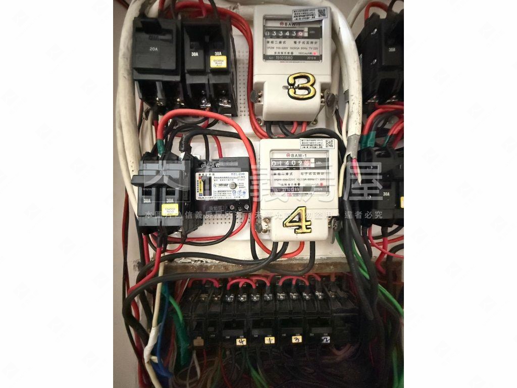 漢神商圈收租四房房屋室內格局與周邊環境
