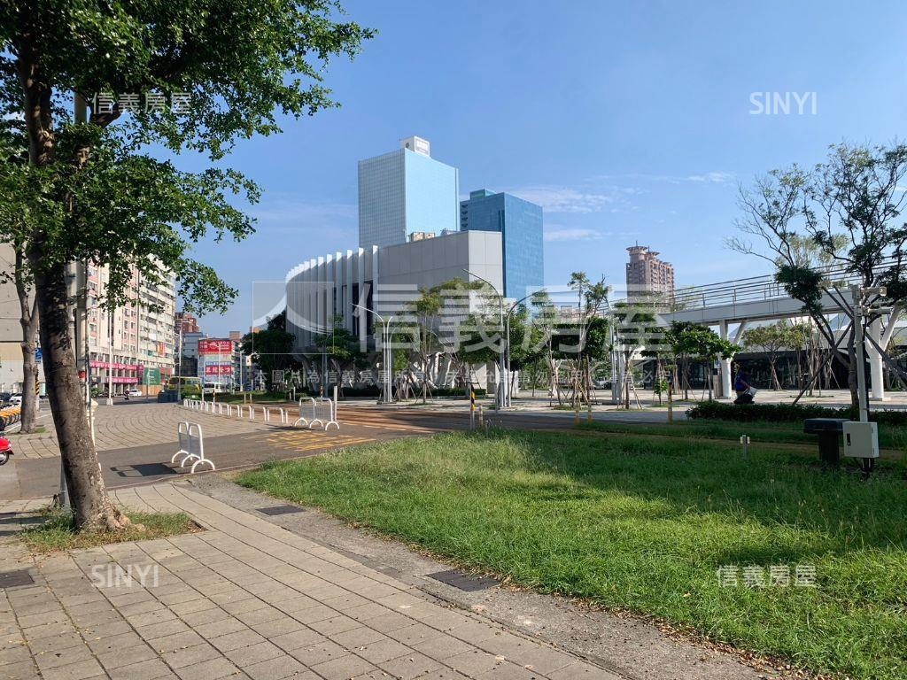 漢神商圈收租四房房屋室內格局與周邊環境