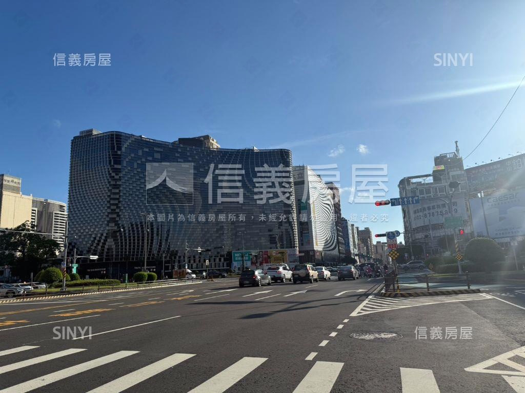 漢神商圈收租四房房屋室內格局與周邊環境