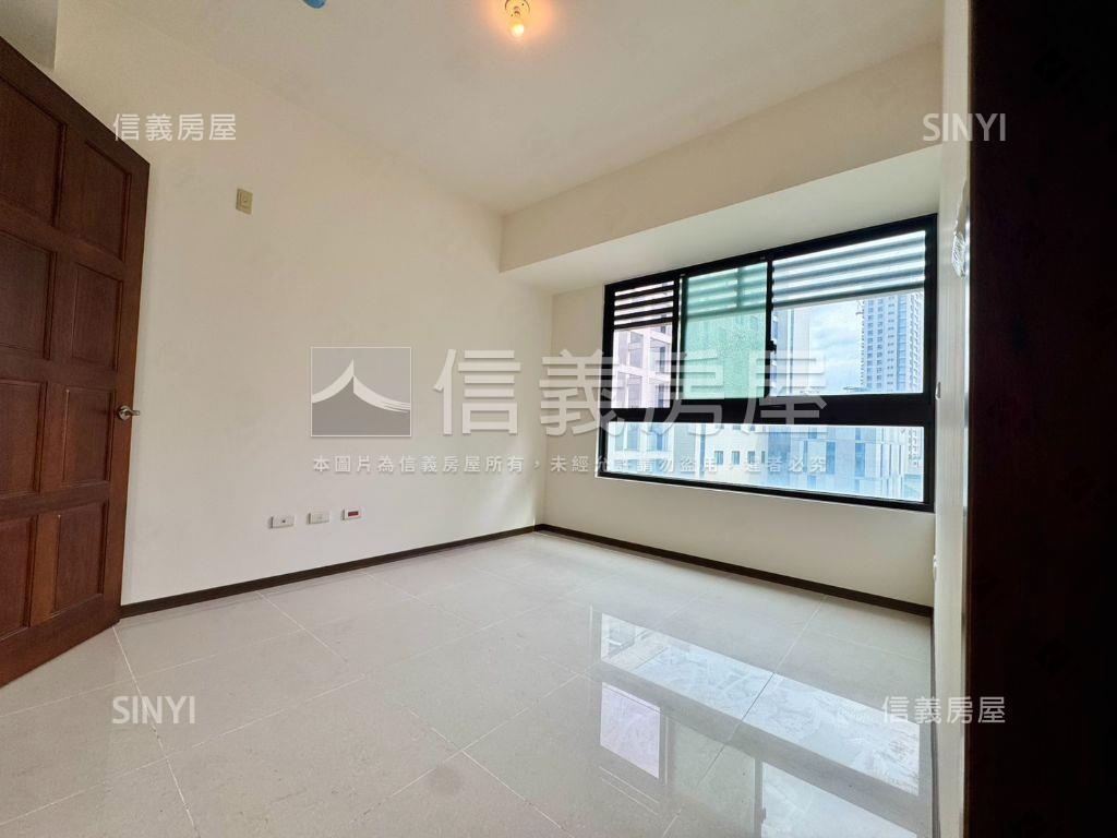 優質建案京澄園朗３房車位房屋室內格局與周邊環境