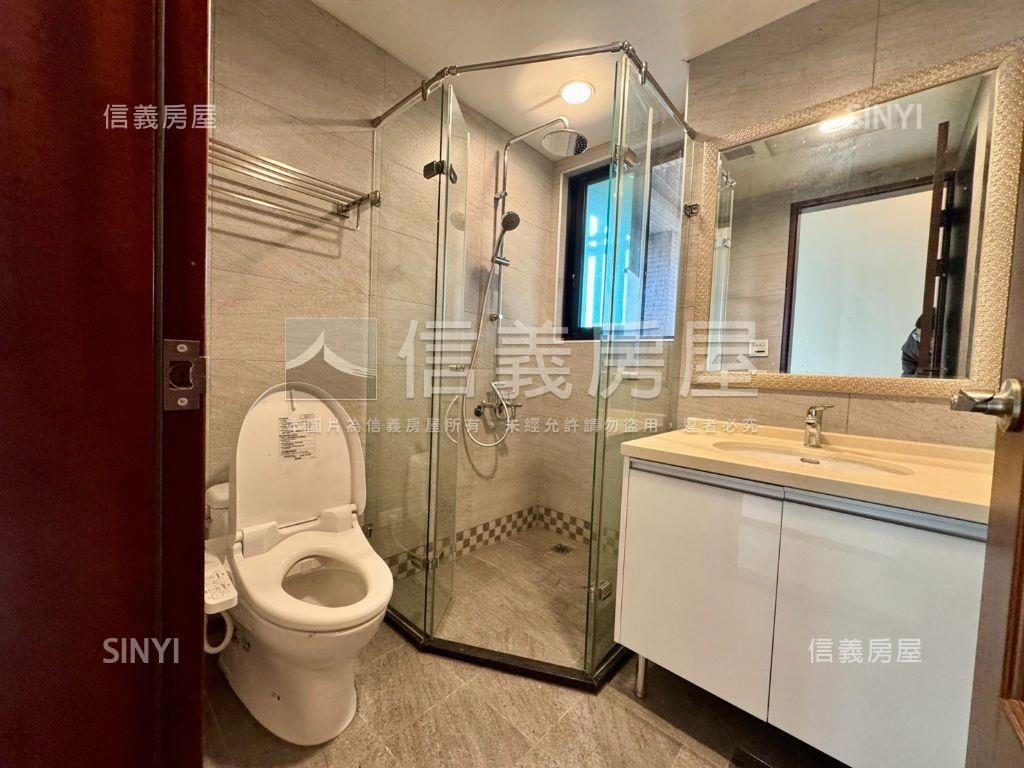 優質建案京澄園朗３房車位房屋室內格局與周邊環境