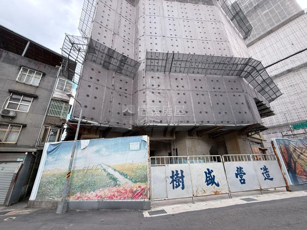 景美預售（丰景）帝王戶房屋室內格局與周邊環境