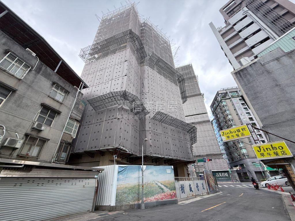 景美預售（丰景）帝王戶房屋室內格局與周邊環境