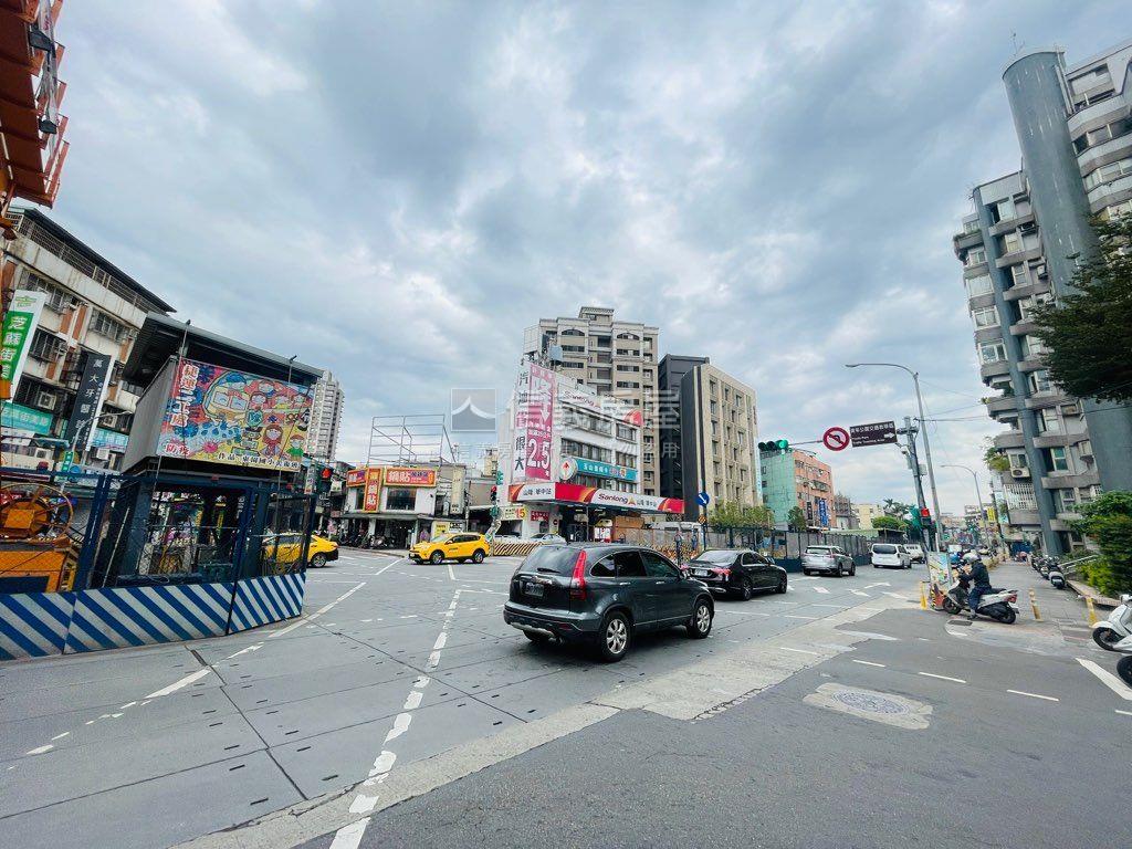 稀有萬大捷運透天店面房屋室內格局與周邊環境