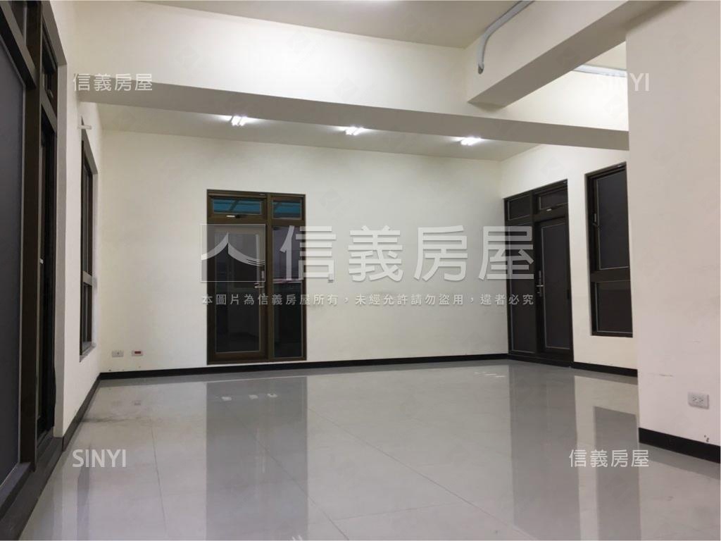 אֵל電梯中華路稀有採光房屋室內格局與周邊環境