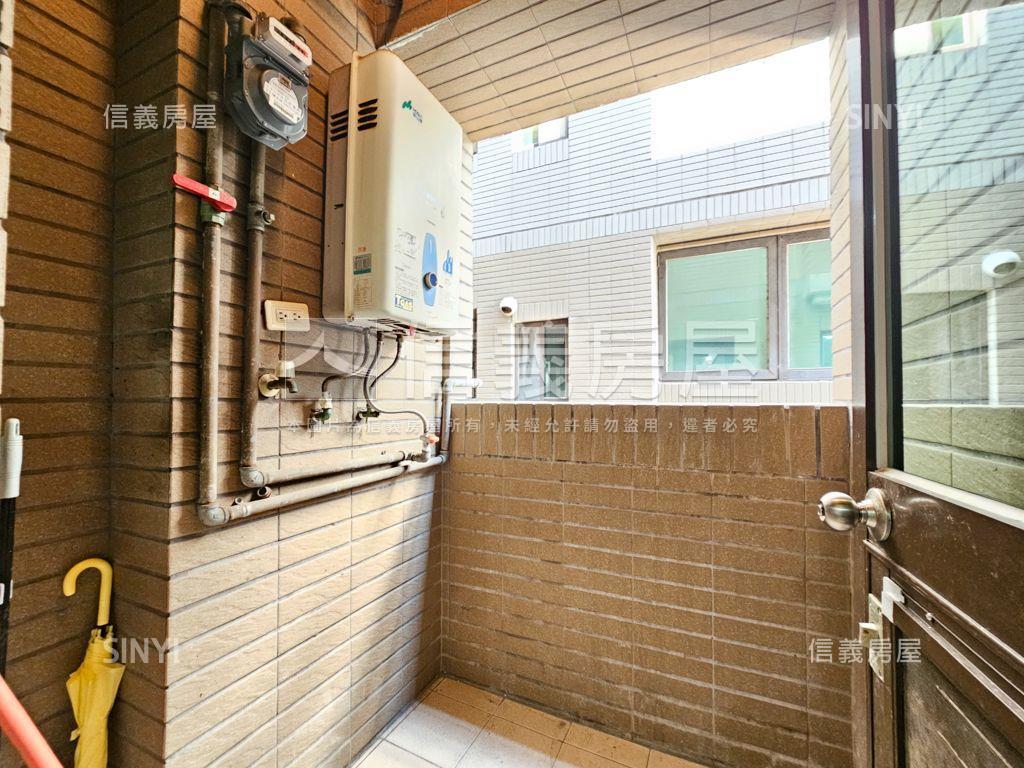 美麗歐洲溫馨套房房屋室內格局與周邊環境