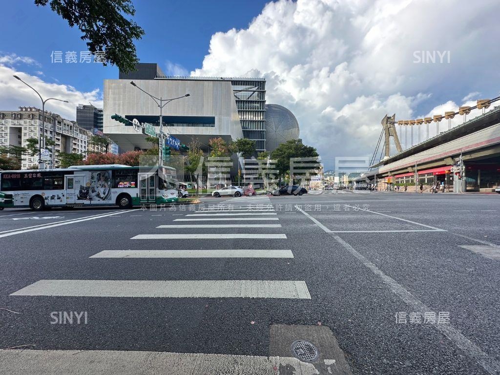 臨承德橋｜車流三角金店面房屋室內格局與周邊環境