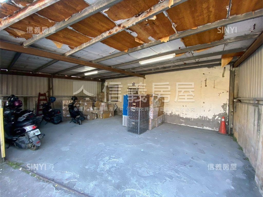 土地登記約５１坪邊間房屋室內格局與周邊環境