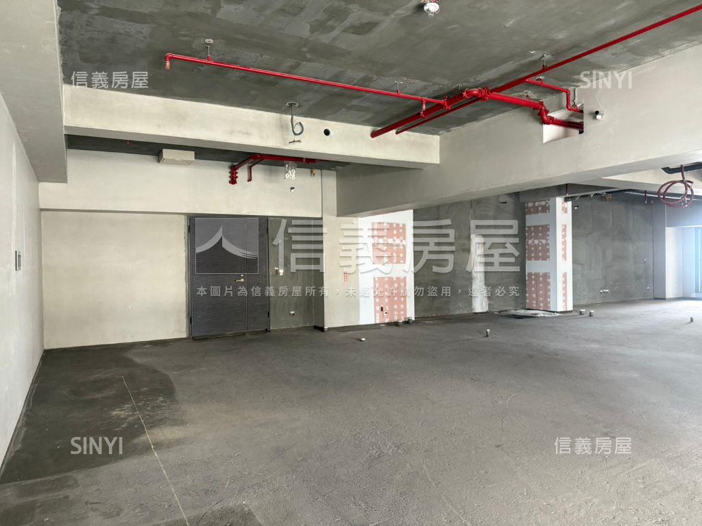 新光旁由鉅大謙毛胚豪邸房屋室內格局與周邊環境