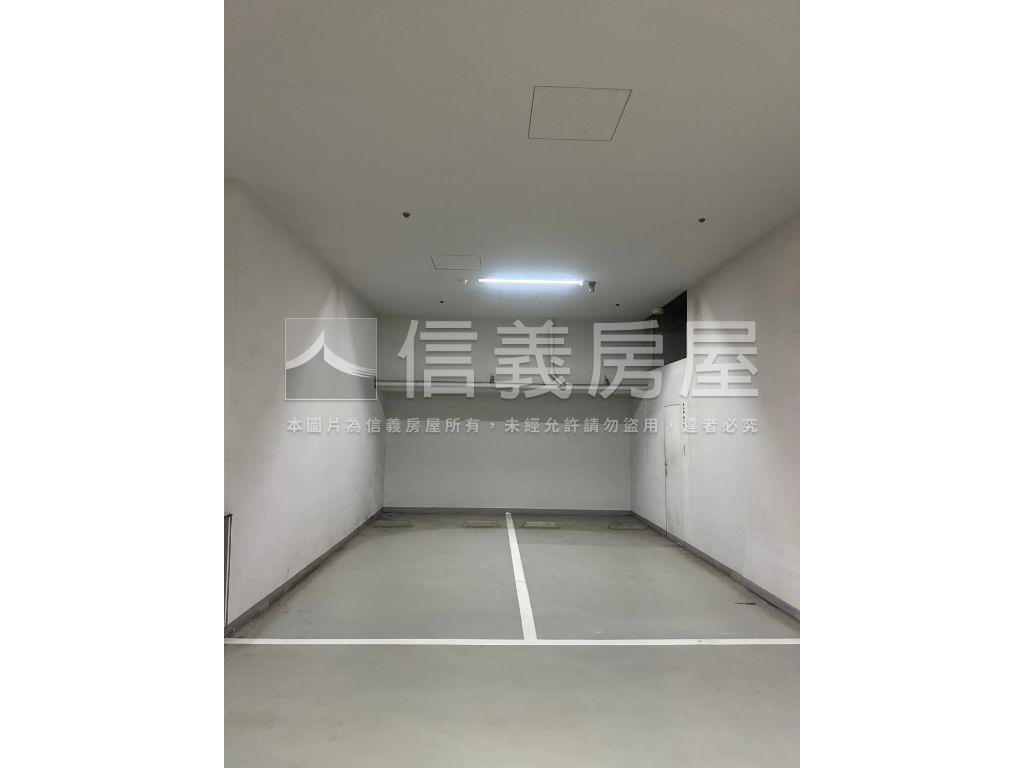 新光旁由鉅大謙毛胚豪邸房屋室內格局與周邊環境