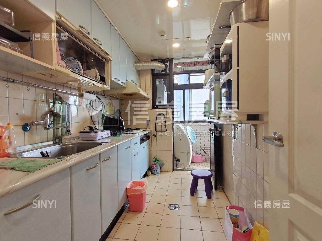 羅浮名宮高樓美宅三房房屋室內格局與周邊環境