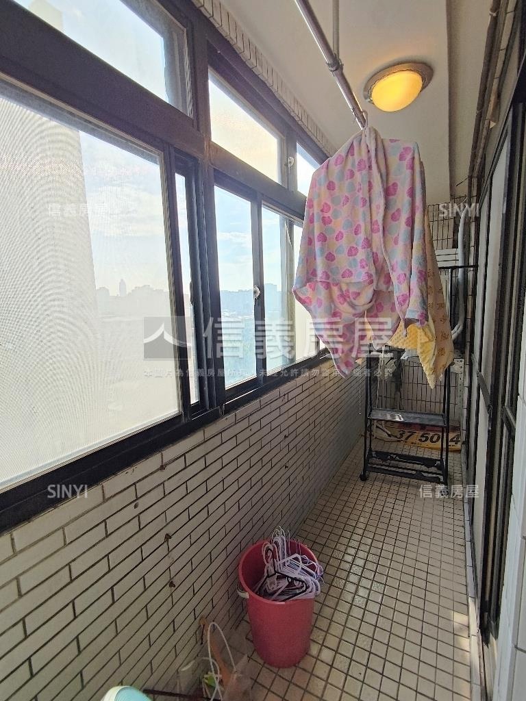 羅浮名宮高樓美宅三房房屋室內格局與周邊環境