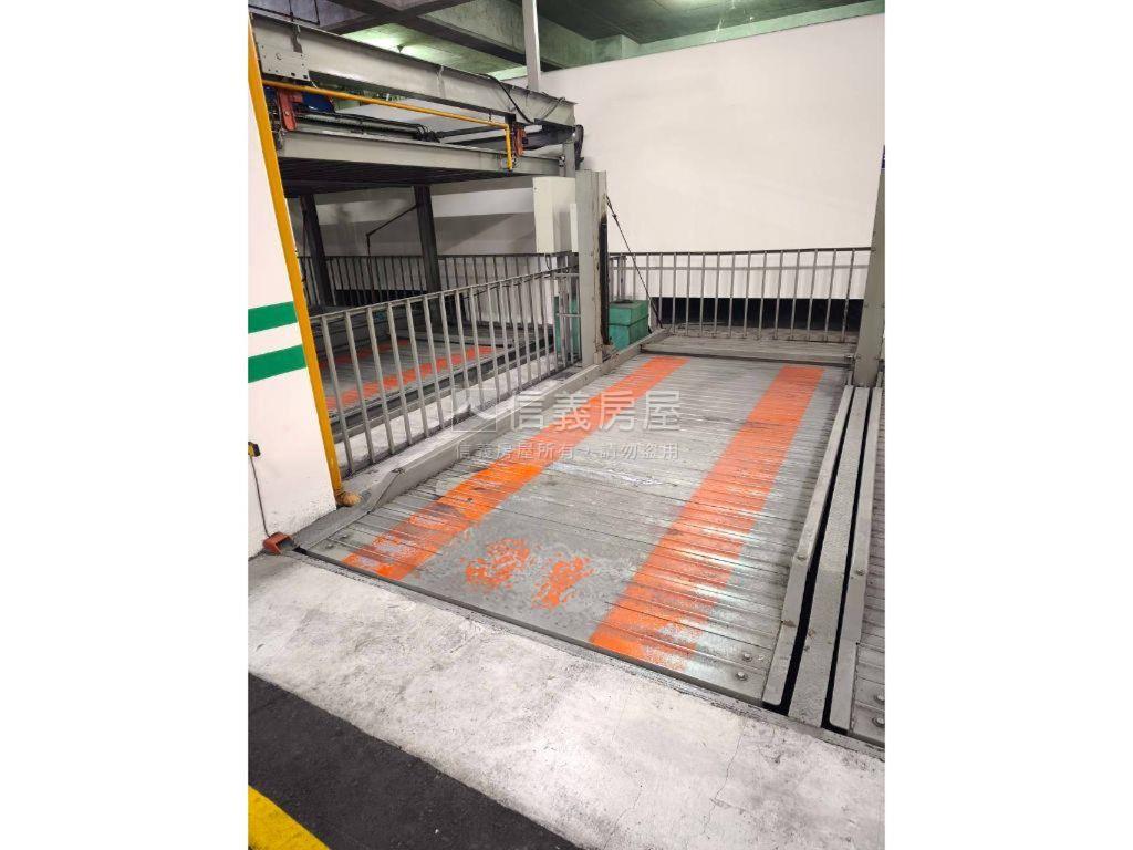 近中友順天中來一房車位房屋室內格局與周邊環境