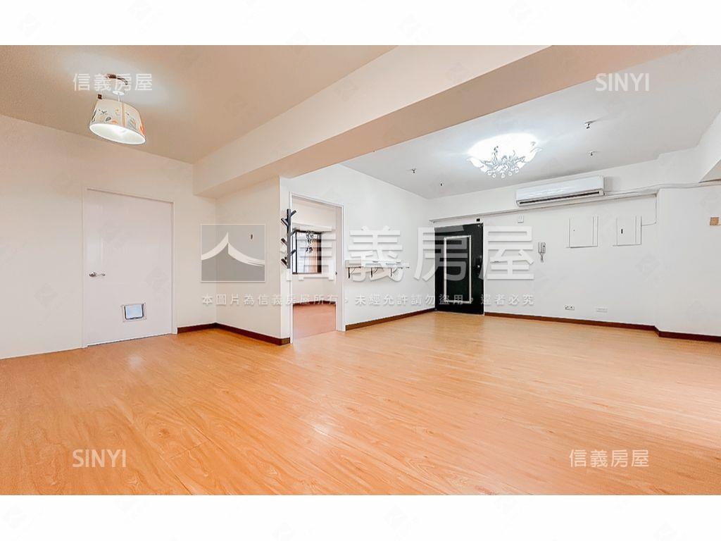 養貓次頂樓三房低公設房屋室內格局與周邊環境