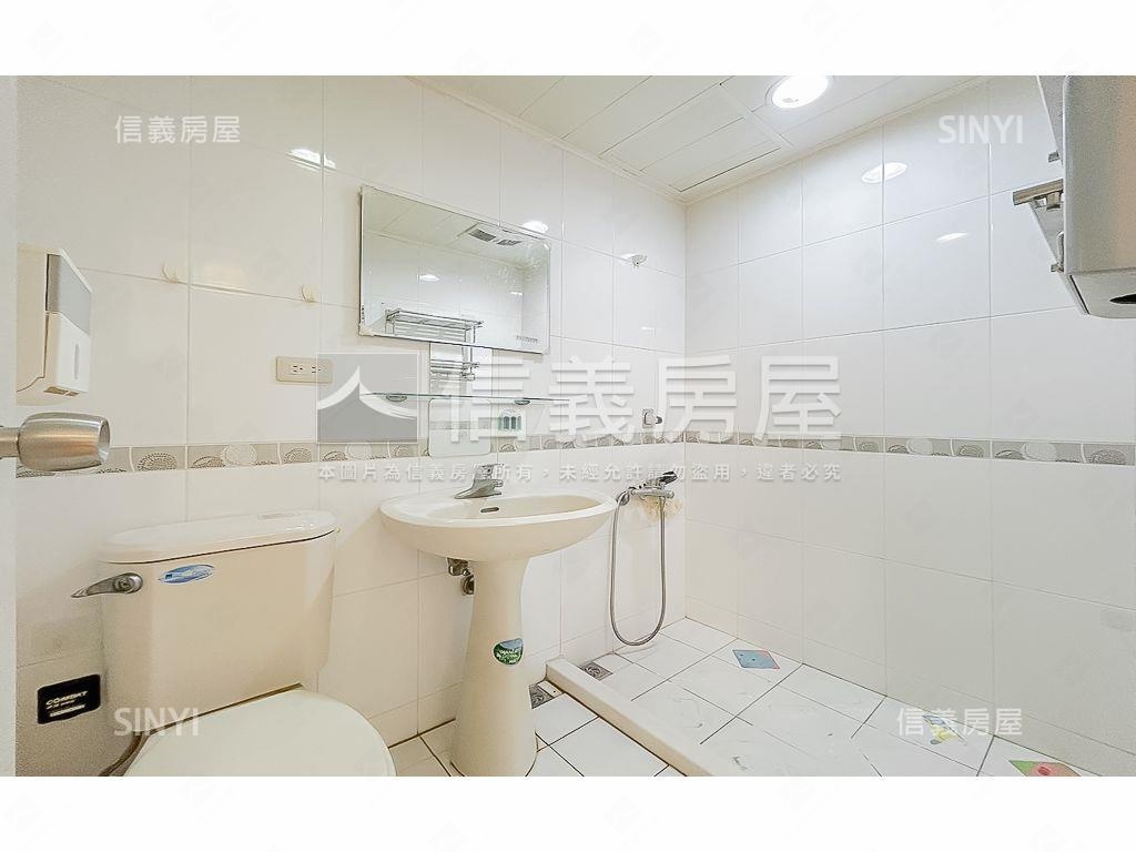 養貓次頂樓三房低公設房屋室內格局與周邊環境