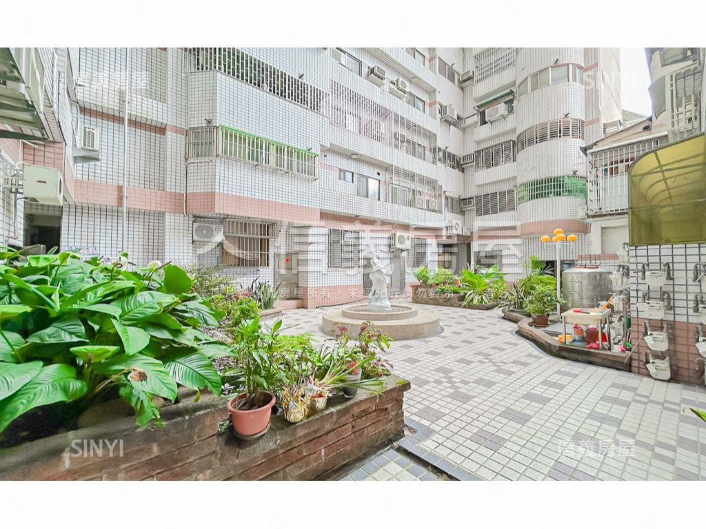 養貓次頂樓三房低公設房屋室內格局與周邊環境