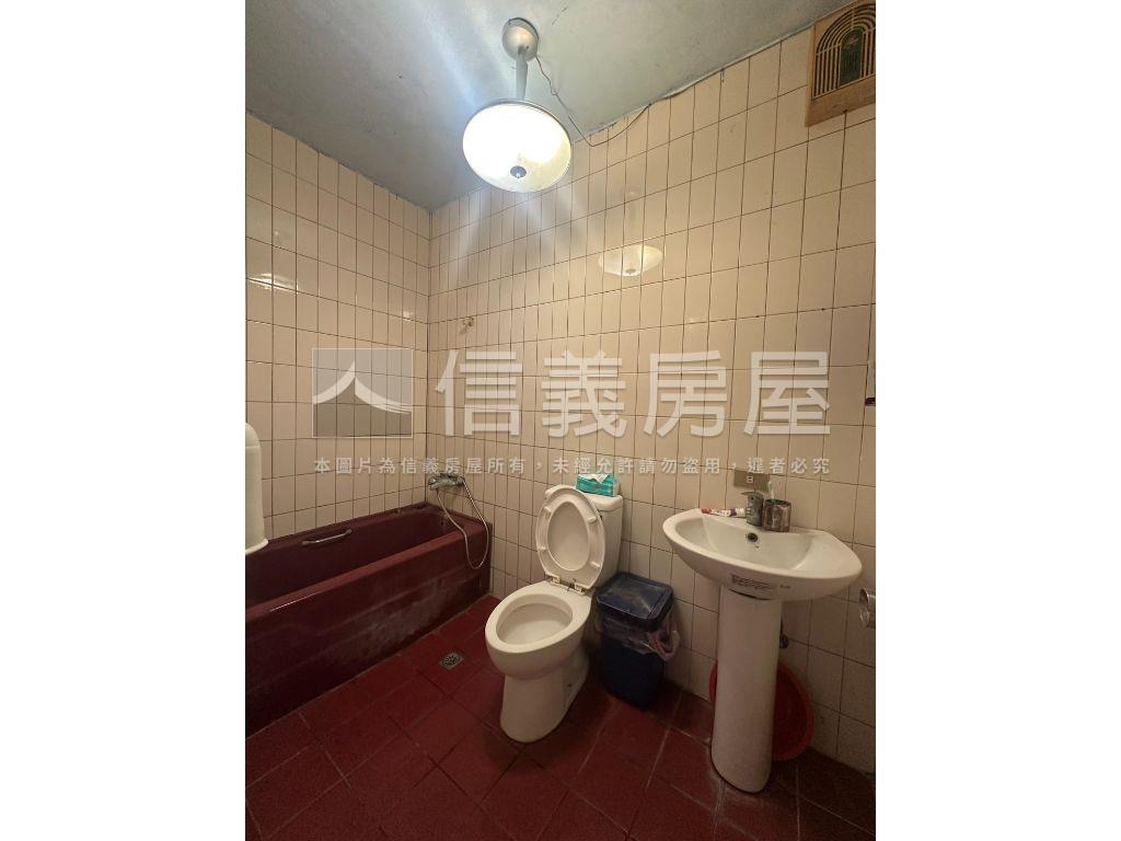 協同二街稀有釋出美透天房屋室內格局與周邊環境