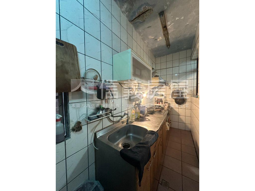 協同二街稀有釋出美透天房屋室內格局與周邊環境