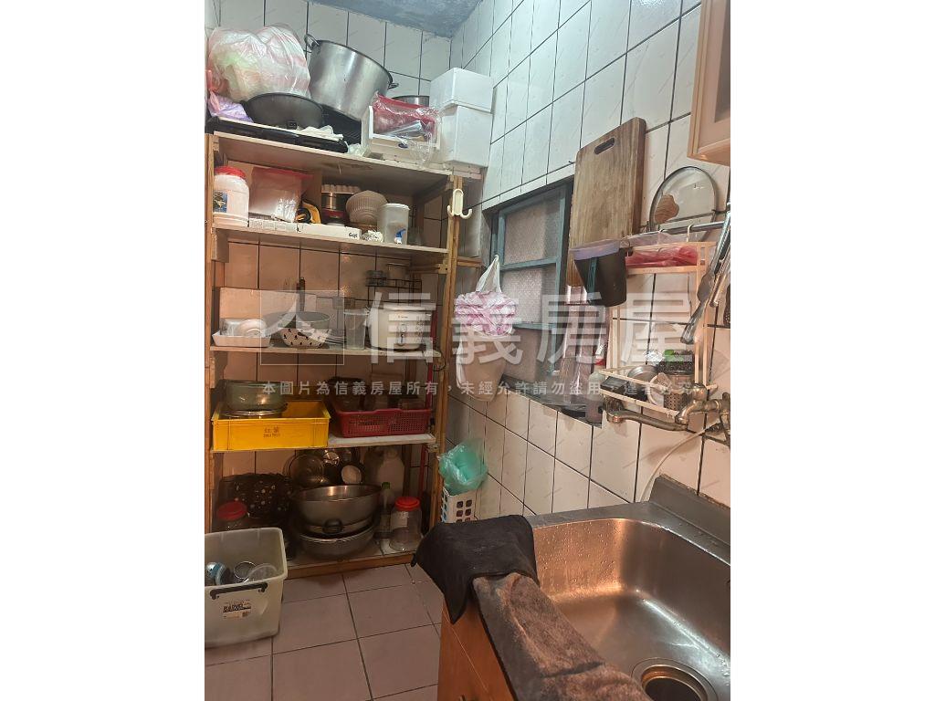 協同二街稀有釋出美透天房屋室內格局與周邊環境