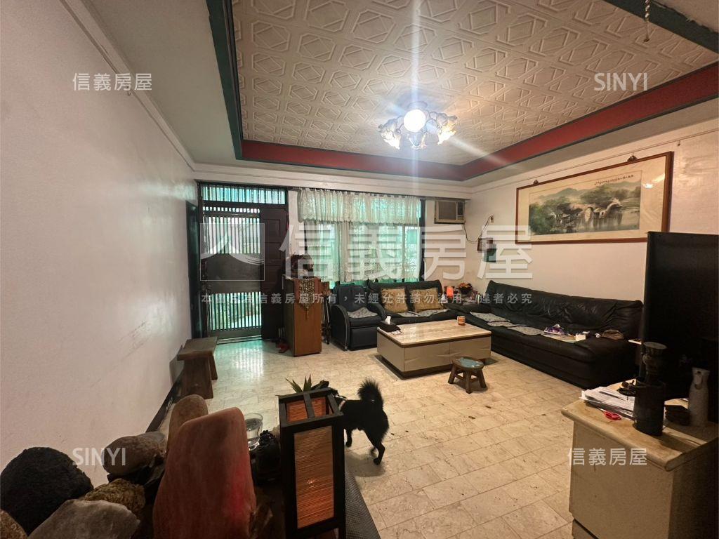 協同二街稀有釋出美透天房屋室內格局與周邊環境