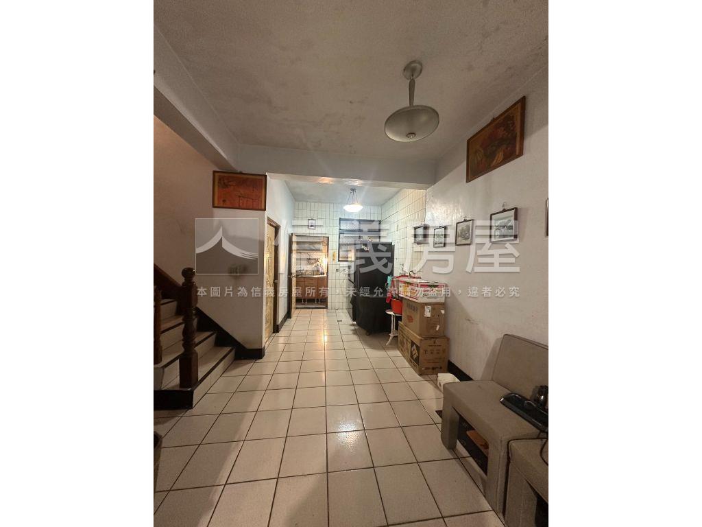 協同二街稀有釋出美透天房屋室內格局與周邊環境