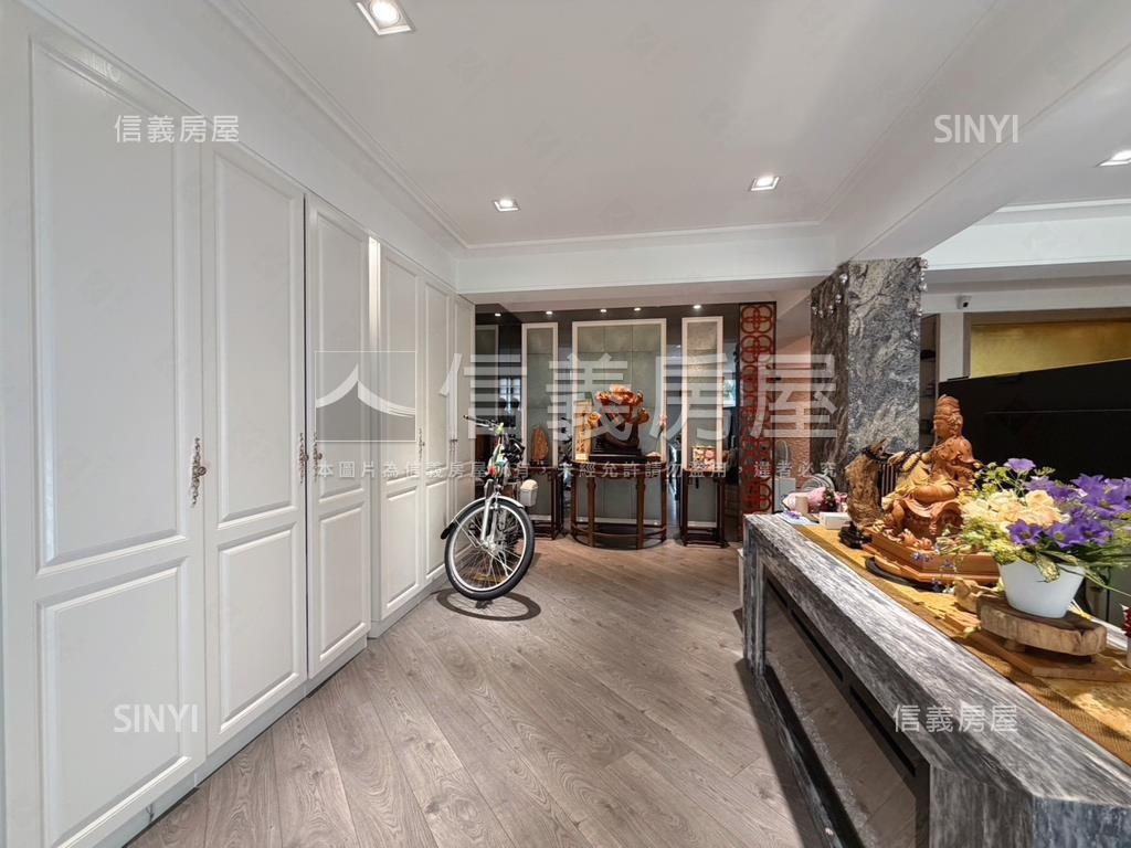 美校日僑美庭院樓中樓房屋室內格局與周邊環境