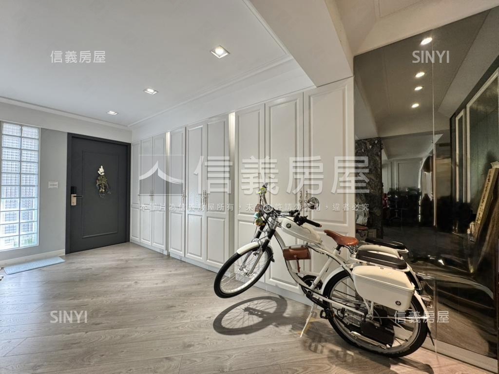 美校日僑美庭院樓中樓房屋室內格局與周邊環境