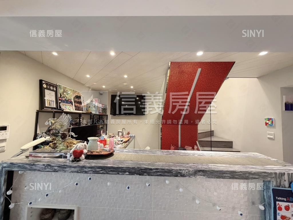 美校日僑美庭院樓中樓房屋室內格局與周邊環境