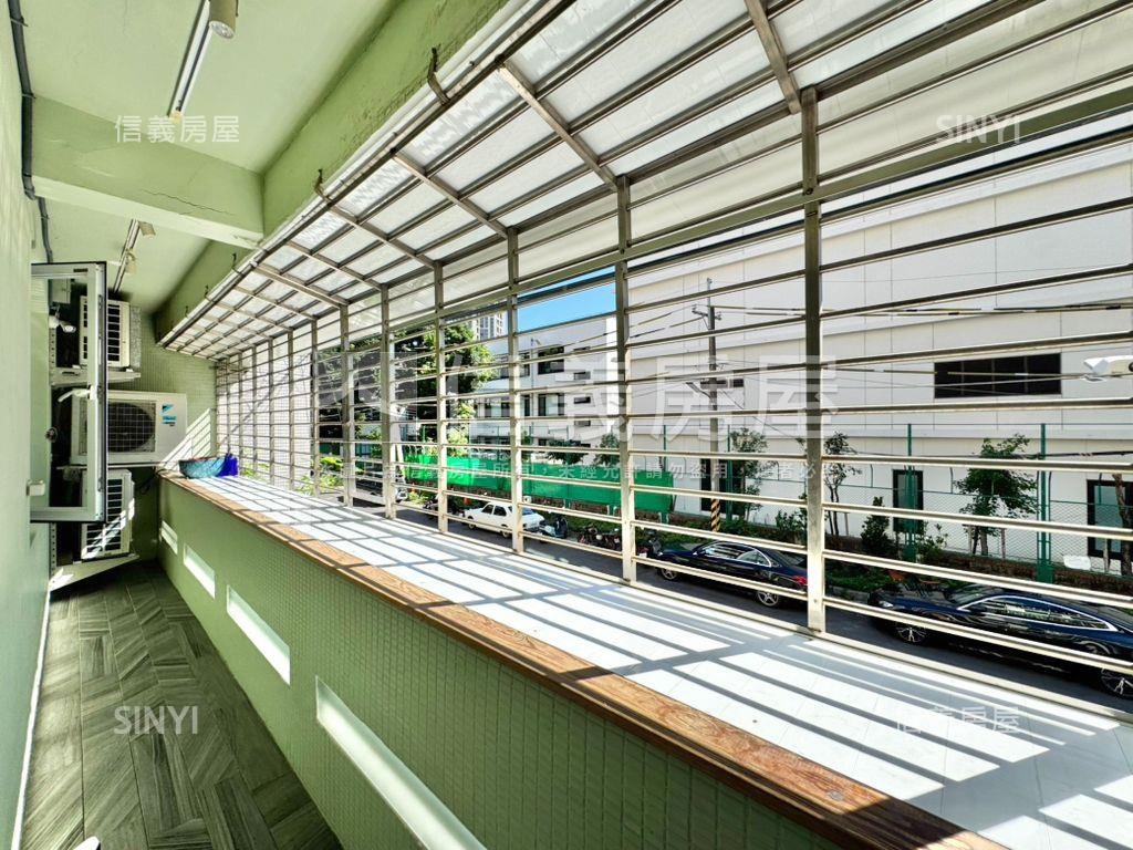 美校日僑美庭院樓中樓房屋室內格局與周邊環境